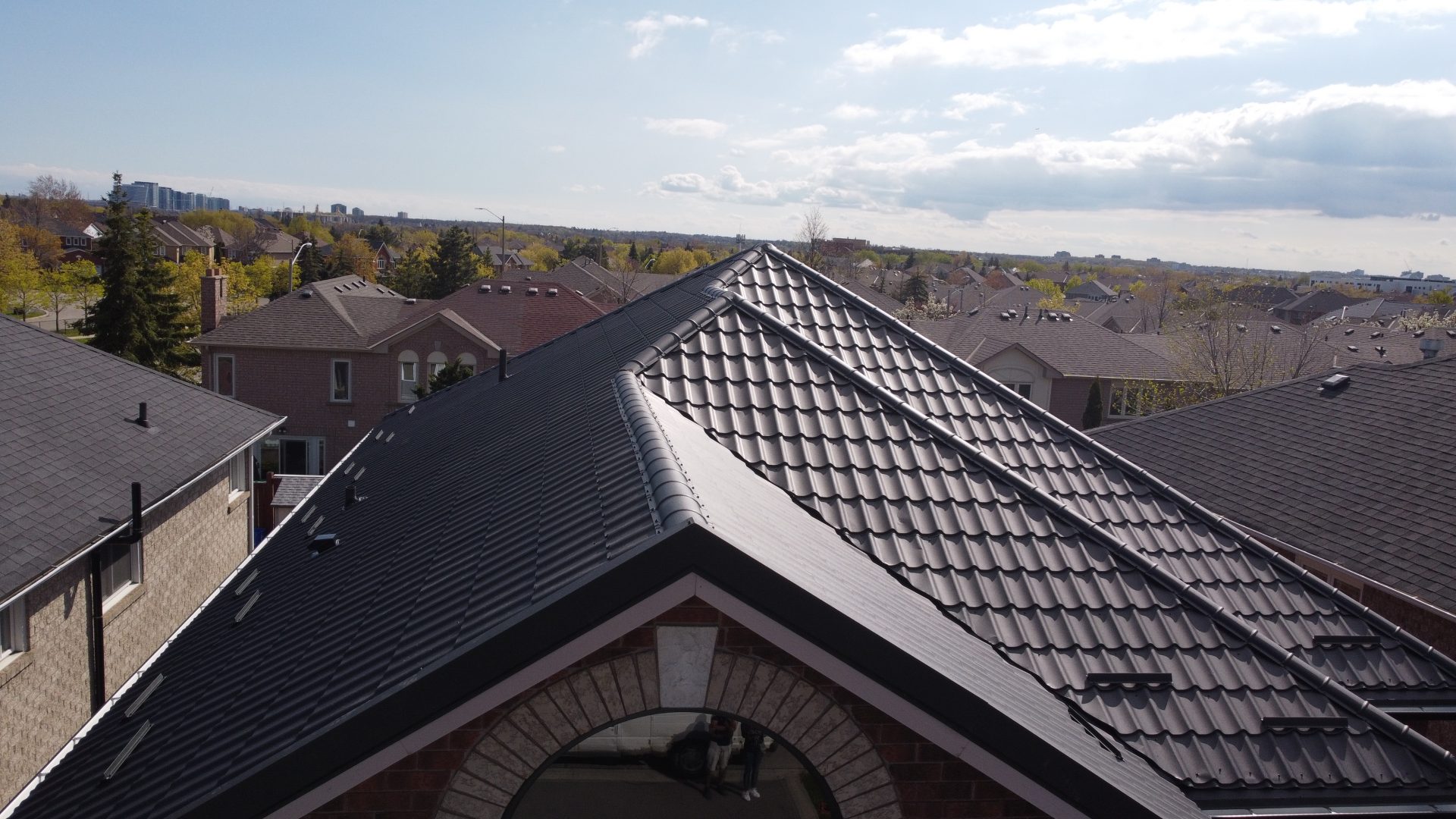 Residential metal roofing - Professional Metal Roofing - Metal Roofing For Apartment Buildings
